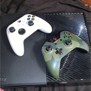 Xbox one, original 500 gb in black